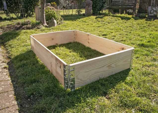 Materials for Building a Raised Garden Bed