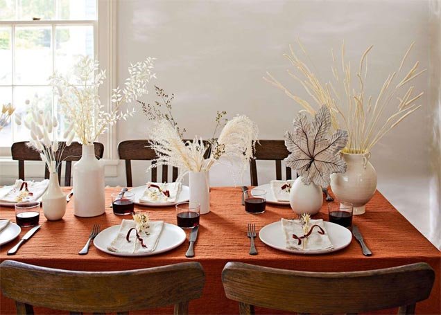 Decorate With Dried Flowers and Wheat Stems